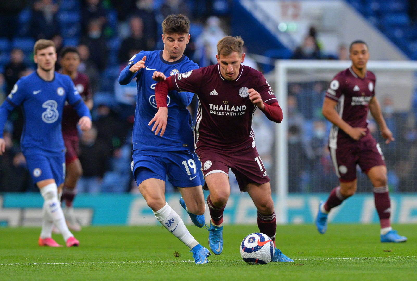 费城费城人王牌哈勒戴在 2010 年季后赛面对红人投出无安打，震惊全美